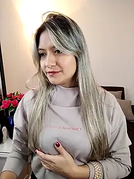 valeriahunter1 online show from October 12, 12:09 am