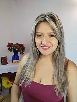 valeriahunter1 online show from June 16, 10:01 pm