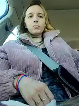 Snapshot of SmokeShow686 chatting on March 1, 7:37 pm SmokeShow686 online show from March 1, 7:37 pm