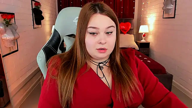 Snapshot of KimberlyMaran chatting on February 14, 1:29 pm KimberlyMaran online show from February 14, 1:29 pm