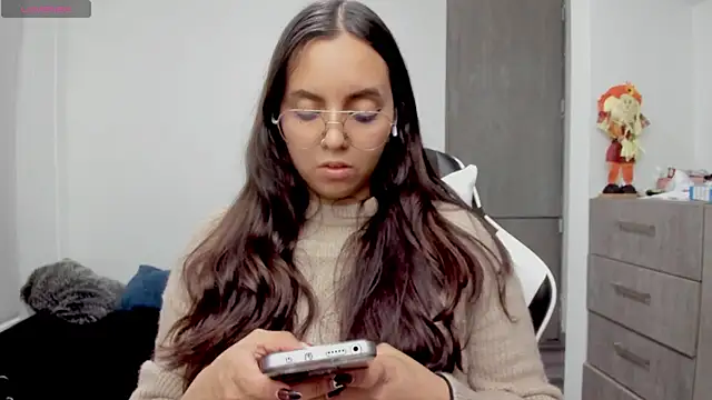 Valery7rose  online show from November 2, 2:14 am