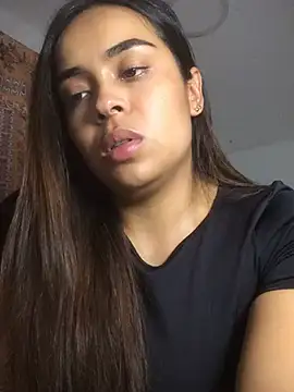 Snapshot of JuanaSimons chatting on May 1, 2:27 am JuanaSimons online show from May 1, 2:27 am