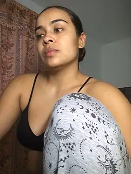 Snapshot of JuanaSimons chatting on May 19, 1:56 am JuanaSimons online show from May 19, 1:56 am