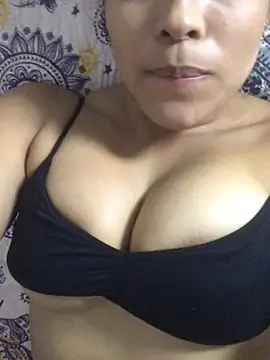 Snapshot of JuanaSimons chatting on July 22, 12:24 am JuanaSimons online show from July 22, 12:24 am