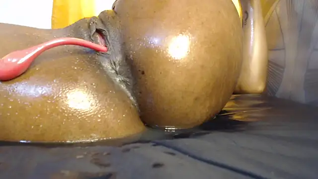 Snapshot of Candiey001 chatting on January 27, 3:58 am Candiey001 online show from January 27, 3:58 am