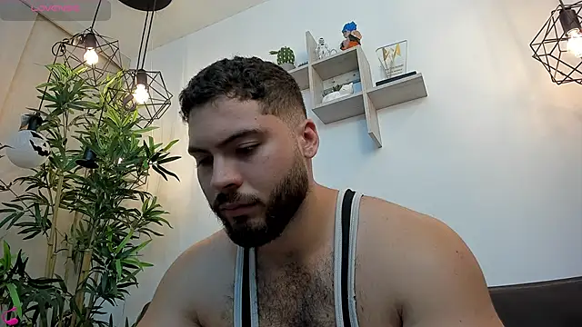 SebastianVilla  online show from November 7, 10:32 pm