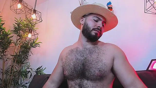 Snapshot of SebastianVilla_ chatting on June 14, 8:00 pm SebastianVilla online show from June 14, 8:00 pm