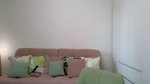 AliciaNewell online show from October 19, 10:27 am