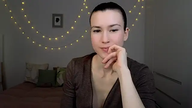 AliciaNewell online show from February 13, 2:46 pm