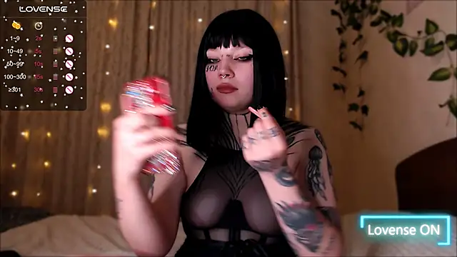 tradishka online show from December 15, 8:36 pm