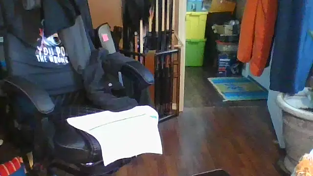 Snapshot of Daremeknot chatting on February 20, 2:28 pm Daremeknot online show from February 20, 2:28 pm