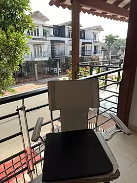 MrsFoucher online show from January 12, 8:03 pm