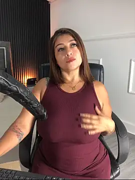 MrsFoucher online show from April 11, 11:36 am