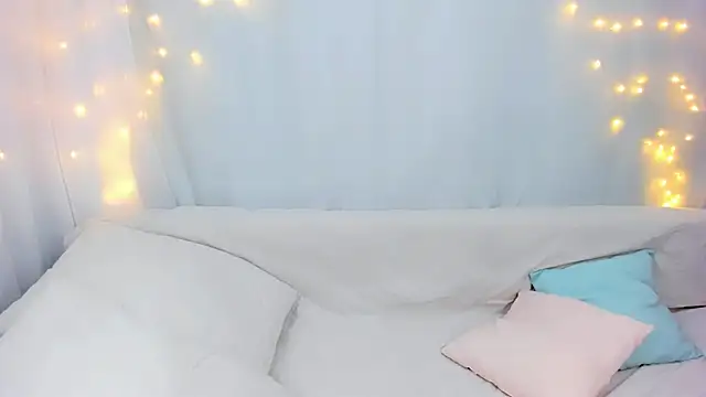 Snapshot of Lily_Daviss chatting on February 26, 10:36 am Lily Daviss online show from February 26, 10:36 am