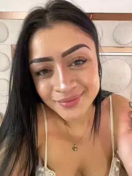 Snapshot of lucianaroy chatting on February 27, 7:47 pm lucianaroy online show from February 27, 7:47 pm