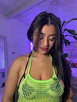 lucianaroy online show from November 27, 10:45 pm