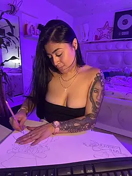 lucianaroy online show from April 7, 5:52 am