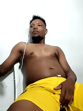 hugo3918  online show from September 29, 11:20 pm