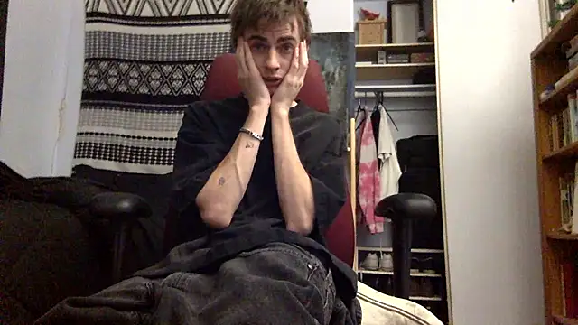 spicylaboi online show from January 8, 5:43 am