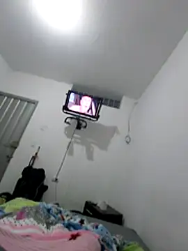 lucyy06 online show from April 3, 2:31 am