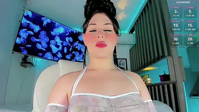 Ashlycuute online show from September 13, 5:51 am