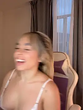 Alison Diaz17 online show from October 9, 10:52 pm