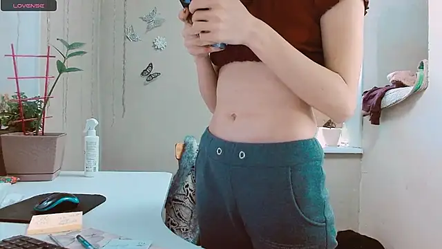 Snapshot of RosaJil chatting on February 7, 2:04 pm RosaJil online show from February 7, 2:04 pm