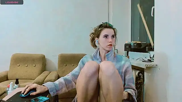 Snapshot of RosaJil chatting on March 8, 6:58 pm RosaJil online show from March 8, 6:58 pm