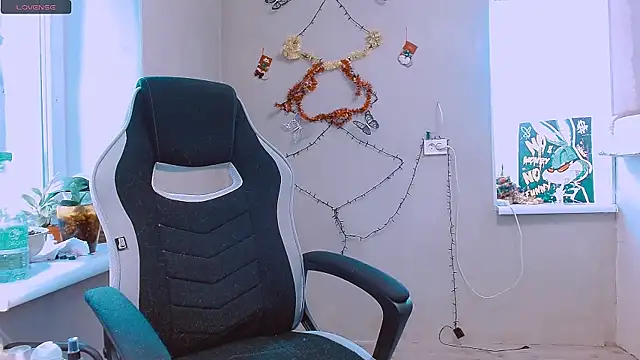 RosaJil online show from December 15, 12:20 pm