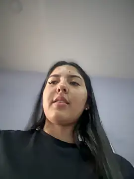 MarianaBenz online show from February 6, 8:23 pm