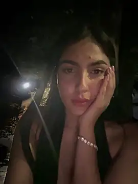 MarianaBenz online show from February 12, 2:45 am