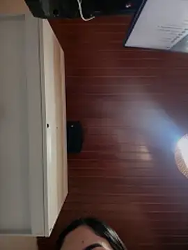 MarianaBenz online show from April 2, 11:46 pm