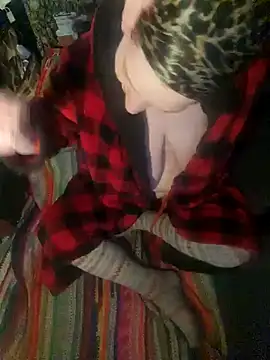 Snapshot of shadow199393 chatting on December 14, 9:24 pm shadow199393 online show from December 14, 9:24 pm