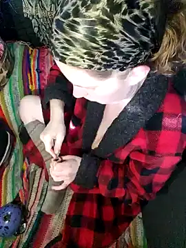 Snapshot of shadow199393 chatting on January 4, 9:20 pm shadow199393 online show from January 4, 9:20 pm