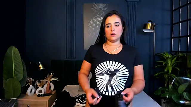 taylor bennet online show from February 5, 6:26 pm