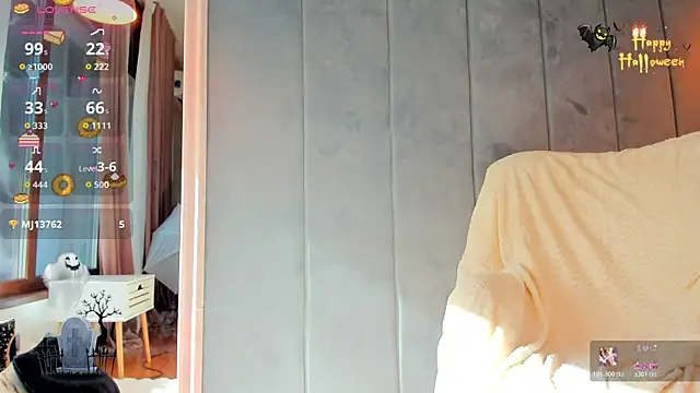 Sassy Teen online show from October 31, 9:32 am