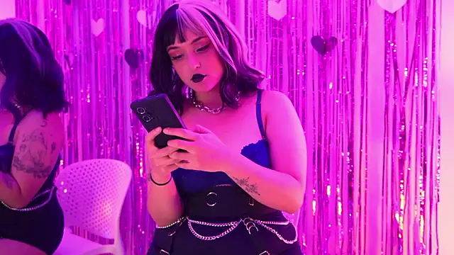 Gloomydoll online show from February 13, 11:34 pm