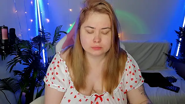 Akemi BBW online show from January 22, 3:31 am