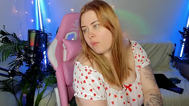 Akemi BBW online show from January 22, 7:35 am