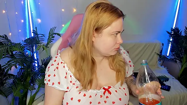 Akemi BBW online show from January 25, 5:51 pm