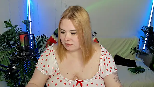 Akemi BBW online show from February 14, 6:29 pm