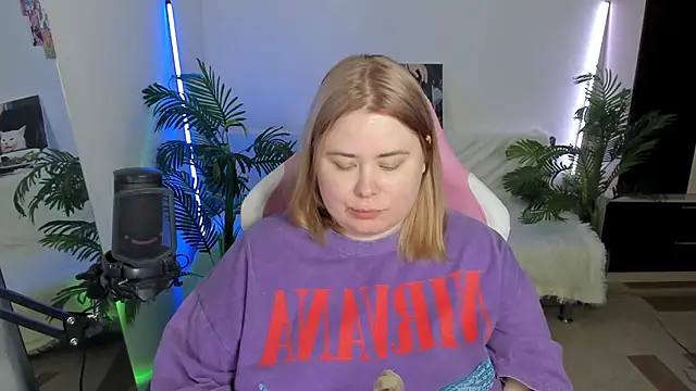 Akemi BBW online show from February 24, 9:52 pm