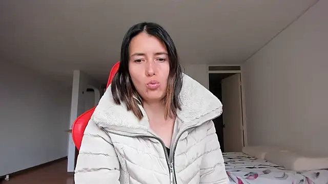 zoe jeane beker online show from December 29, 9:20 pm