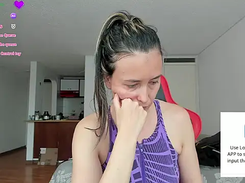 zoe jeane beker online show from May 20, 9:10 pm