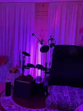 karrola online show from January 19, 9:13 pm