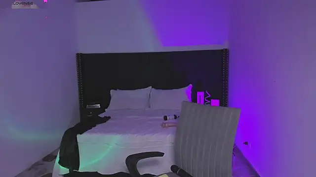 DereckCooperr online show from January 5, 4:25 am