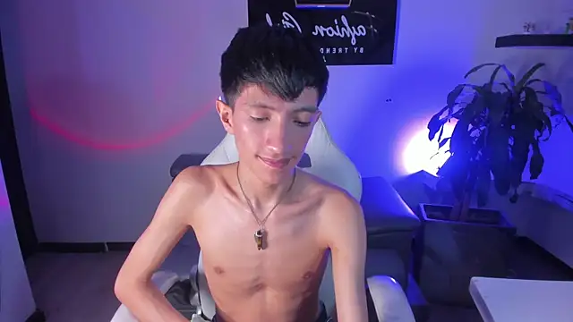 DereckCooperr online show from March 23, 3:54 am