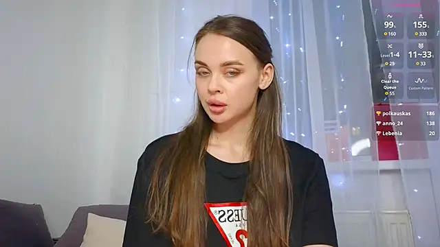 Snapshot of KristenSayles chatting on January 24, 5:32 pm KristenSayles online show from January 24, 5:32 pm