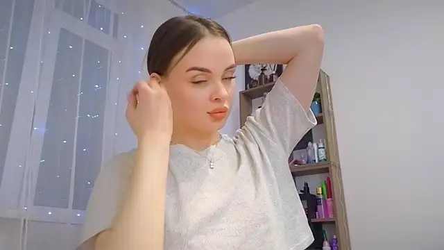Snapshot of KristenSayles chatting on March 15, 5:26 pm KristenSayles online show from March 15, 5:26 pm