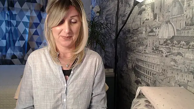 Ariel the mermaid online show from February 3, 8:19 am